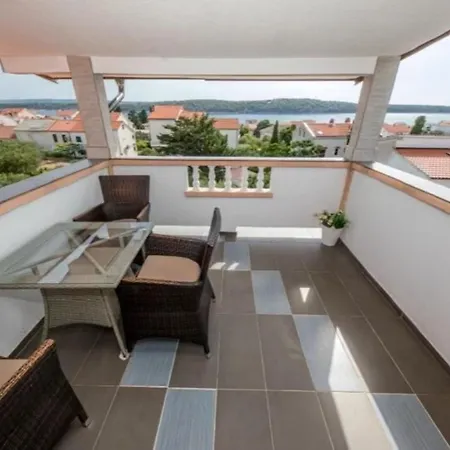 Appartamento With Parking Space Barbat, Rab - 23817 *