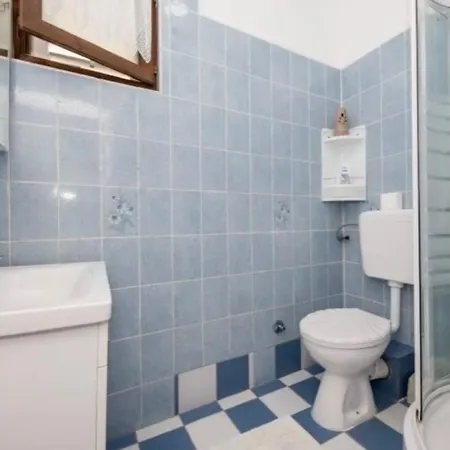 Appartamento With Parking Space Barbat, Rab - 23817 Rab Town