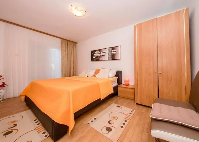 With Parking Space Barbat, Rab - 23817 Apartment Rab Town
