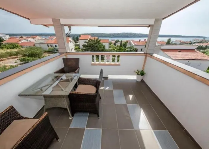 Apartment With Parking Space Barbat, Rab - 23817 *