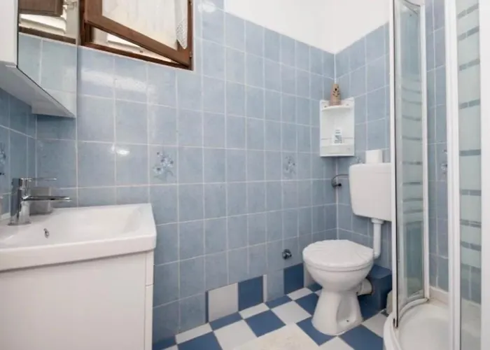 Apartment With Parking Space Barbat, Rab - 23817 Rab Town